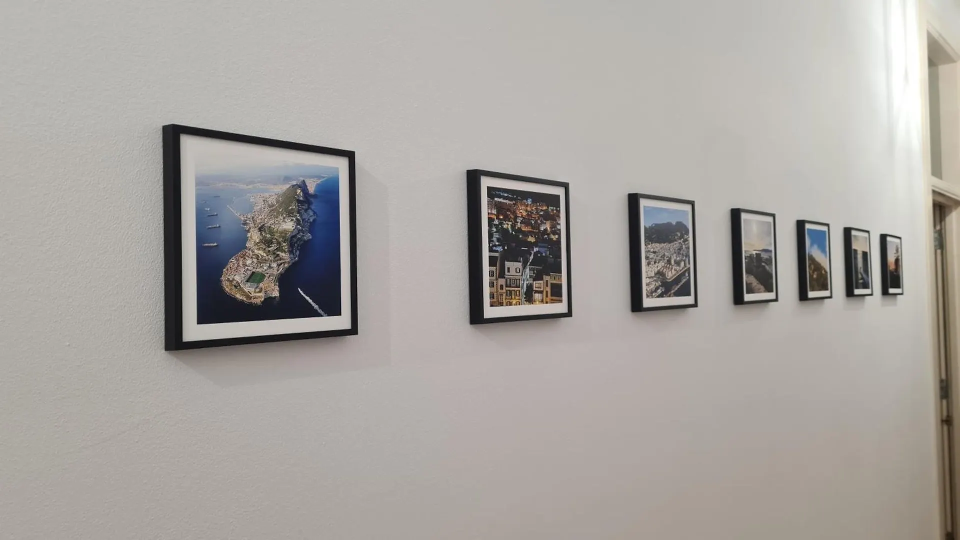 Gibraltar Town Centre Flat With Roof Terrace Apartment 0*,  Gibraltar