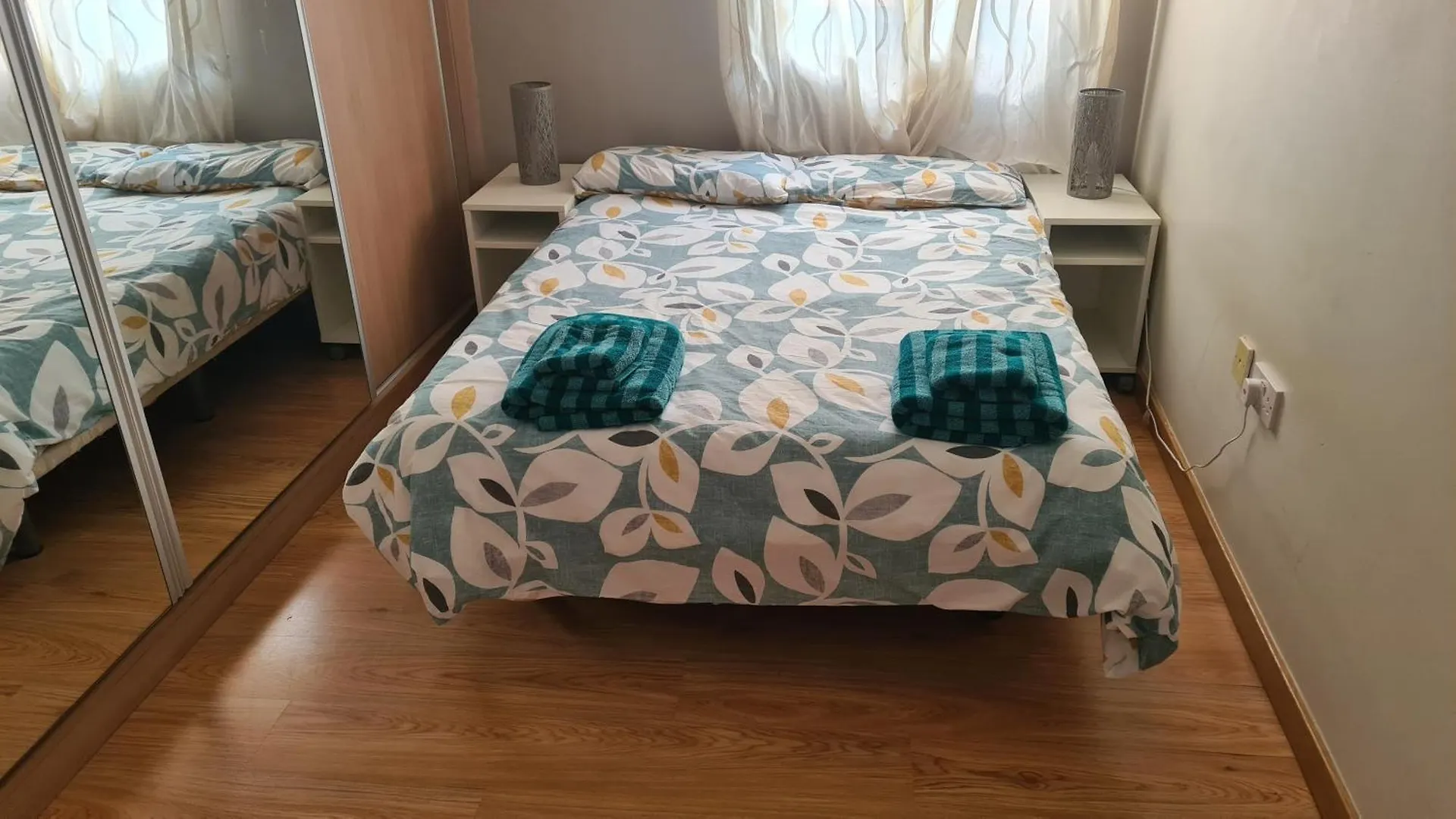 Gibraltar Town Centre Flat With Roof Terrace Apartment